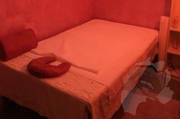 MASSAGGIATRICE 3